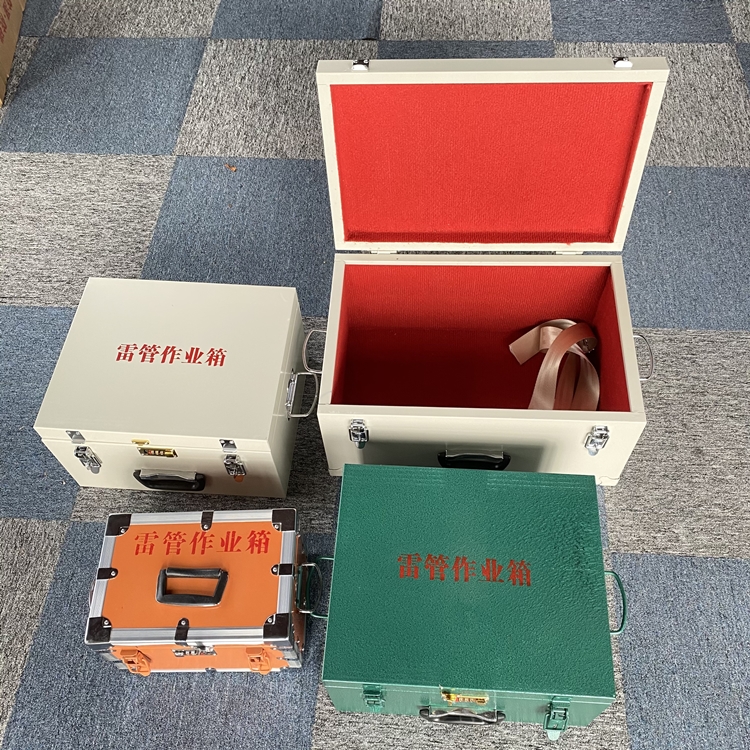潍坊爆破工程作业箱如何选择？玻璃钢与传统材质的全面对比